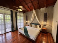 Sepilok Forest Edge Resort - bar