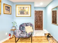 Renovated Rooms 10-min to Finch Subway Near Yonge St Hotels near Downsview Metro Station
