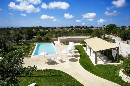 Wonderful Charming Villa with pool in the suggestive countryside near the sea,