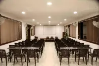 Elgozo Hotel Dreams Paradise - Yercaud - ห้องครัว