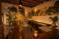Prime 12Br Old City Corner Villa with Rooftop Pool - 別墅