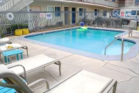 Crown City Inn Coronado - Pool