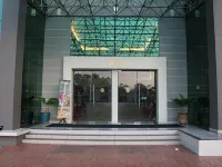 傑瑞雙溪大年飯店 中央廣場附近的飯店