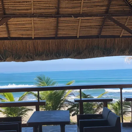 EM Royalle Hotel & Beach Resort