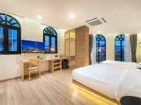 Phra Nakhon Poshtel Hotel berhampiran Grand Palace (Istana Besar)