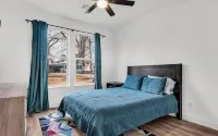 Experience Lake Texoma in just 3 mins! Spacious 4-Bed Vacation Home. - Wifi
