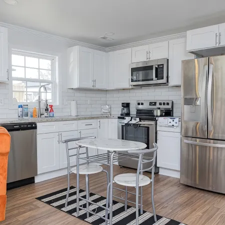 Charming 2-bedroom house with AC and WiFi in enjoyable China Grove