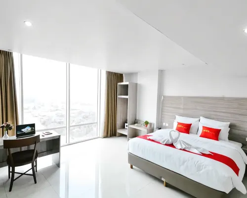 Win Grand Hotel Hotel dekat Danau Cibeureum