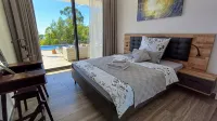 New Construction above the Rooftops of Calheta, Absolute Privacy, Heated Pool. - Vila