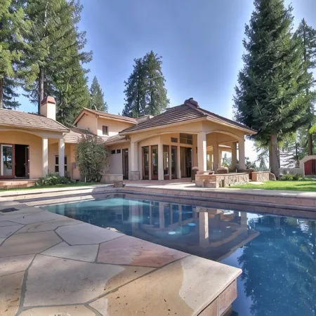 4 Couples or 2 Families, Private and Prime Location, Pool and Hot Tub