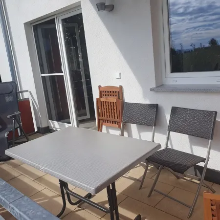 Ruhige Ferienwohnung am Stadtrand von Lindau Inmitten von Wiesen und Obstbäumen