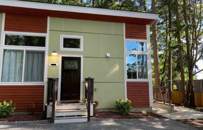 Upscale Modern Private Cottage