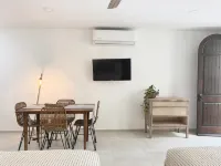 Loreto80-NEW Studio Cirio, in downtown by beach