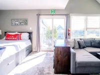 Hillside Blue Mtn Family Loft @ North Creek Resort Hotels near Weider Express