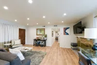 Modern 2/2 Glendale Condo, Parking, Washer/Dryer - Dapur