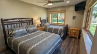 Luxury Condo w/ FREE WiFi, Parking, Heated Pool, Hot Tubs, Skier Shuttles - Boutique