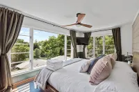Large Waterfront Cabin-Browns Lake-Hot Tub, EV, Peloton, Pier -  Habitaciones en casas particulares