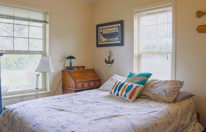 Cottage by the Sea June 2-17Available