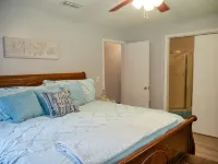 "FLOATS MY BOAT"- Suwannee River Home in Branford, FL, near area Springs, too! - Wi-Fi