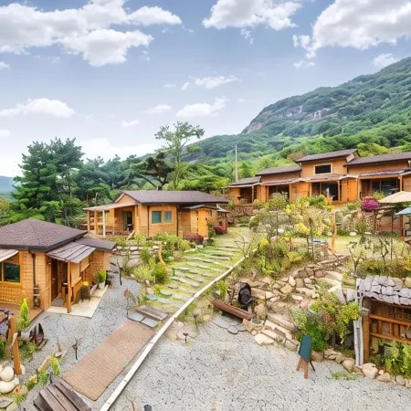 Muju Heukjip Jeongwon Pension