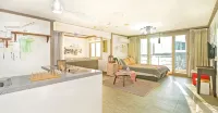 Geoje Island Adria Pool Villa Pension - 4-Sterne