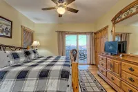 Sky's the Limit -Mountain View, Golf Course, Waterfalls, Game Room. Sleeps 14 - Balkoner