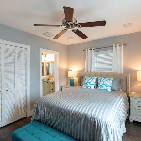 Jax Beach Paradise – Walk to Beach, Bikes Included, and Pet Friendly!