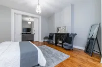 The House On Main-Sleeps 16/ Historic Home/ KHP 11min/ Ark 30min/ Walk Downtown