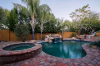 Custom home with heated spa and pool, 1 acre, No HOA, bring Rvs - Wifi