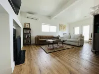 Entire House in Quiet Neighborhood! 2 Miles from Joshua Tree NP - Homestays
