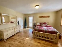 ADK Lake House Vacation, Cozy 5 Bedroom & 2 Bath - 3-Star