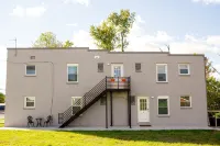 211 Paris St Suites are just minutes from The Ark Encounter - WiFi