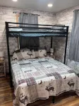 Quiet cabin on Moose Lake in Hayward, Wisconsin. - シャレー