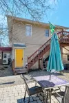 Stay in the heart of Greenwood Lake minutes away from the lake - Boutique