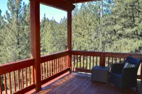 Luxury in prime location. Hot tub, games room with pool table. 4th night free. - Jacuzzi