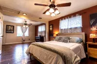 Near Olde Town Arvada - Golden - Red Rocks - Pet Friendly - WiFi