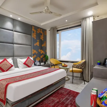 Hotel Kaca Inn - Near New Delhi Railway Station & Connaught Place