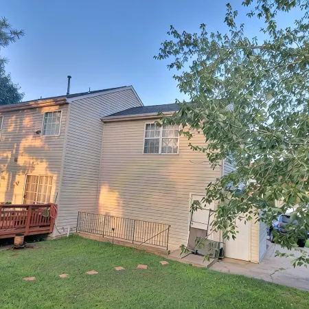 Clean, spacious, and Cozy Basement Apartment for a memorable HomeAway experience