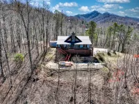 Quiet Mountain-Top Cabin, Gorgeous Views of Great Smoky Mountains with Hot Tub - 4-Star