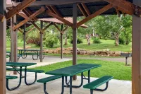 Mountain Studio - luxury finishes in upscale neighborhood, e-bikes included! - balcón