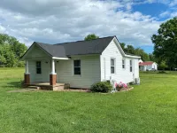 Entire House located 2 miles from Liberty University Campus.  Farm setting. - 4 stjerner