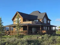 Cove Ct Cabin Island Park Idaho ~Theater Room & Snowmobile Parking ~ Sleeps 18 - 4 星級