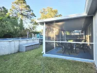 Beautiful 3 BR Home|Saltwater Pool|Fenced Yard|8 Min to Weeki Wachee River - Wifi