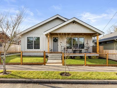 Luxury Modern Farmhouse near DT
