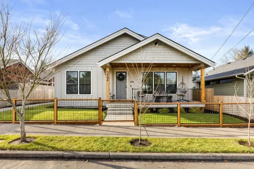 Luxury Modern Farmhouse near DT - 3-Star