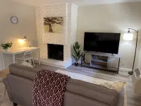 Cozy 1K & 1Q / 1b, 5 minutes walk to downtown - Wifi