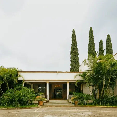 Hotel Hacienda Los Laureles