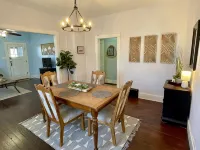 Charming & Cozy Craftsman: AC/Heat + Pets Free! - 3-Star