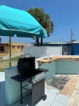 Beach Family Retreat w/Hot Tub, Fire Pit, Lots of Games & Only 100 Steps to Sand - 3 ดาว