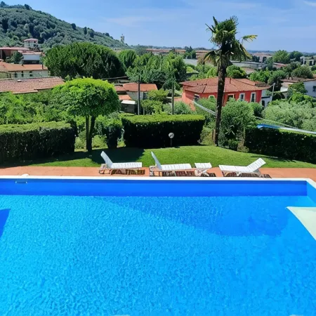 Villa Veranda, big private pool in relaxing green hills just 4 km from the beach